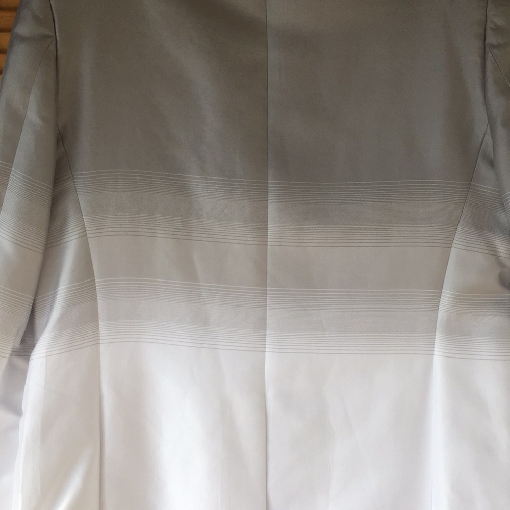 Suit - Picture 6 of 6